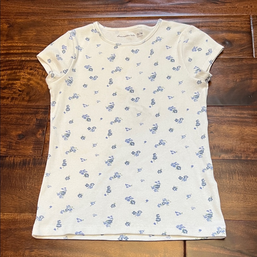 Abercrombie Kids Girls Essential Pattern Baby Tee White and Blue Floral